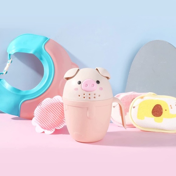 BABY SHOWER GIFT SET Silicone Brush, Shower Cap,Rinse Cup,Bath Sponge, Pink NEW - Picture 2 of 7